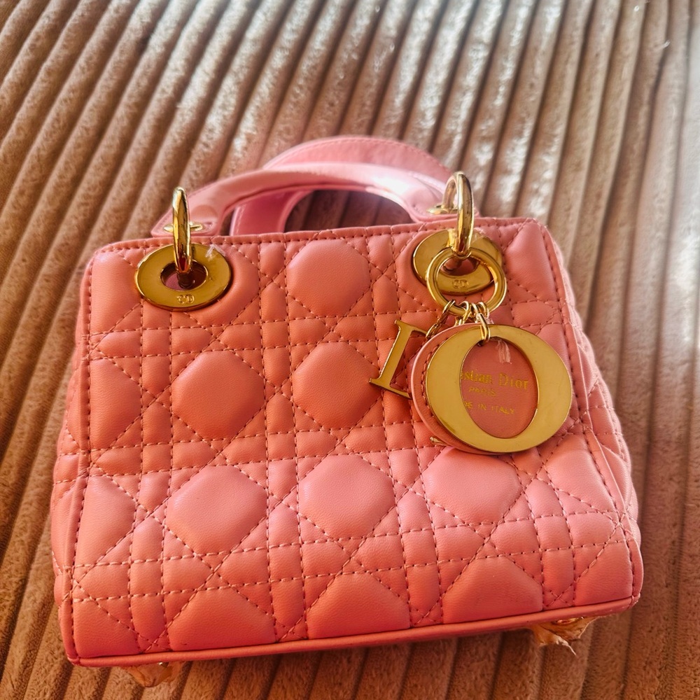 Christian Dior pale pink mini purse - Picture 4 of 16
